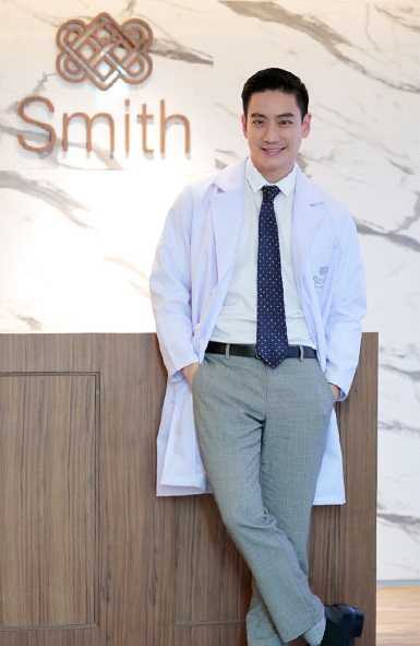 ธุรกิจดารา “Smith Privéaesthetique” คลินิกความงามผสานนวัตกรรมขั้นสูงของ “ หมอโอ๊ค-สมิทธิ์” - Smeleader : เริ่มต้นธุรกิจ, ธุรกิจ Smes, แฟรนไชส์และอาชีพ